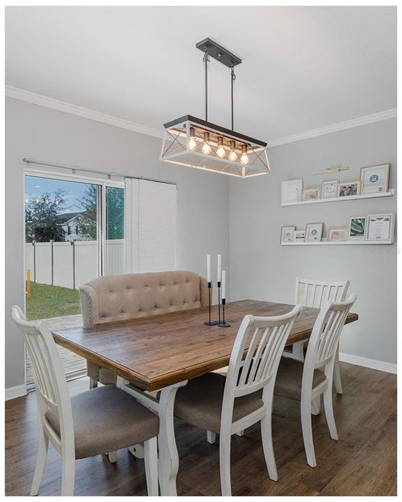 На продажу: $450,000 (4 спален, 2 ванн, 2007 Квадратных фут)