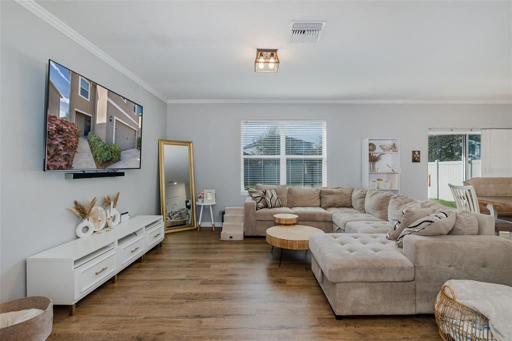 На продажу: $450,000 (4 спален, 2 ванн, 2007 Квадратных фут)