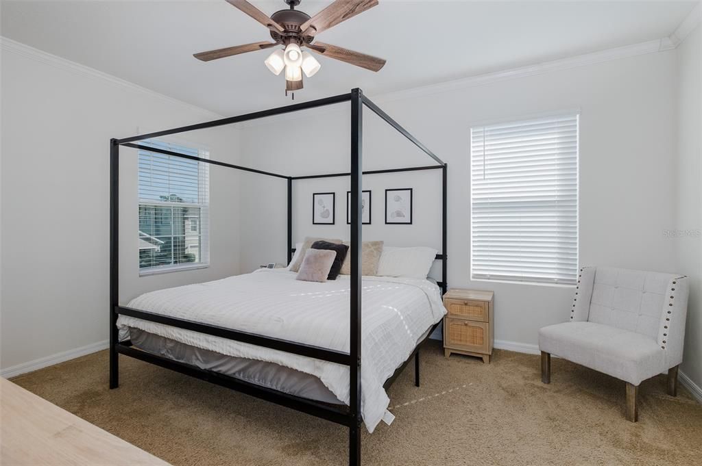 На продажу: $450,000 (4 спален, 2 ванн, 2007 Квадратных фут)