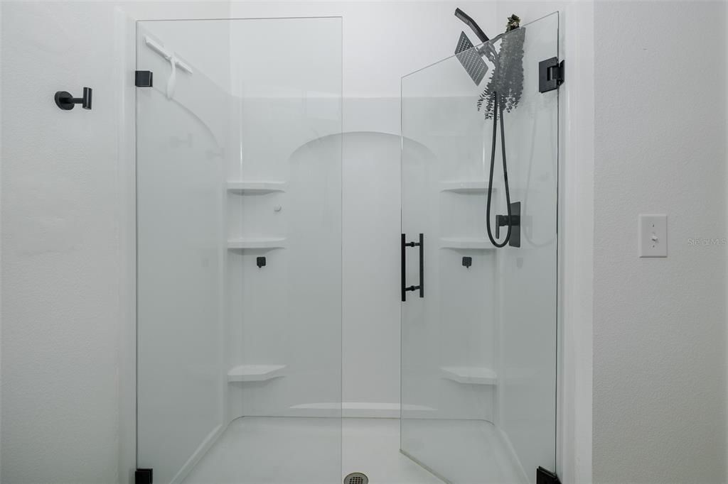 На продажу: $450,000 (4 спален, 2 ванн, 2007 Квадратных фут)