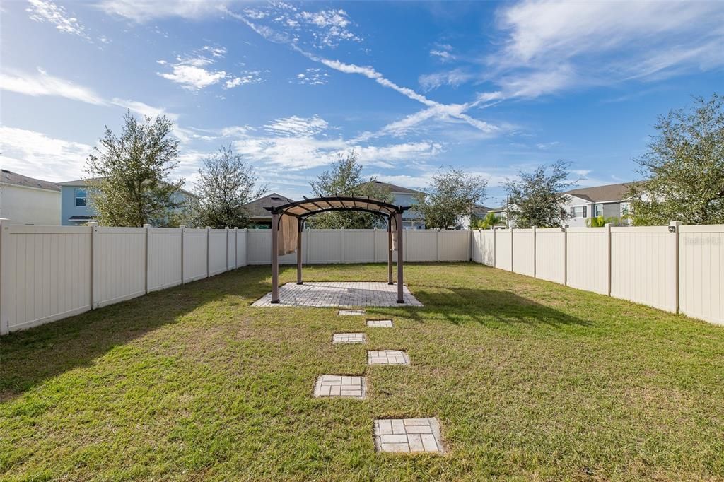 На продажу: $450,000 (4 спален, 2 ванн, 2007 Квадратных фут)