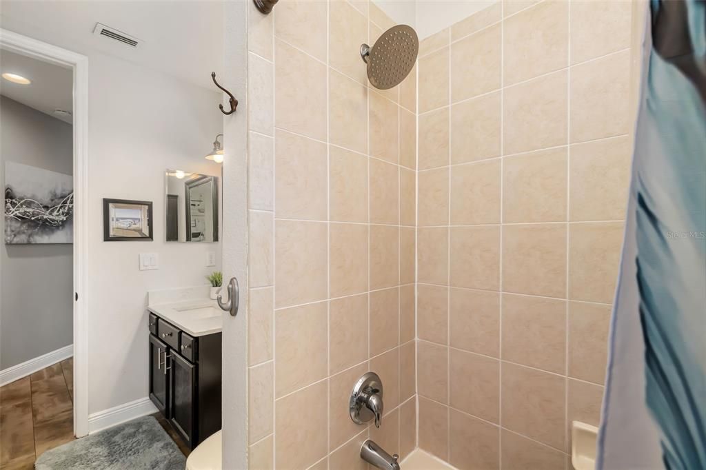 На продажу: $849,900 (4 спален, 3 ванн, 3282 Квадратных фут)