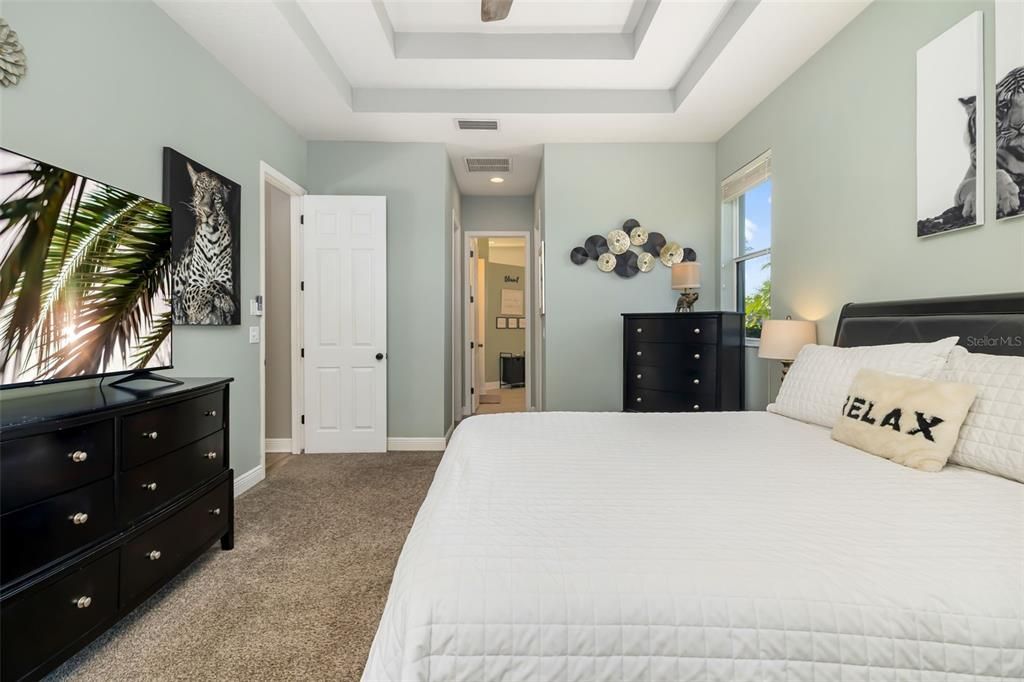 На продажу: $849,900 (4 спален, 3 ванн, 3282 Квадратных фут)