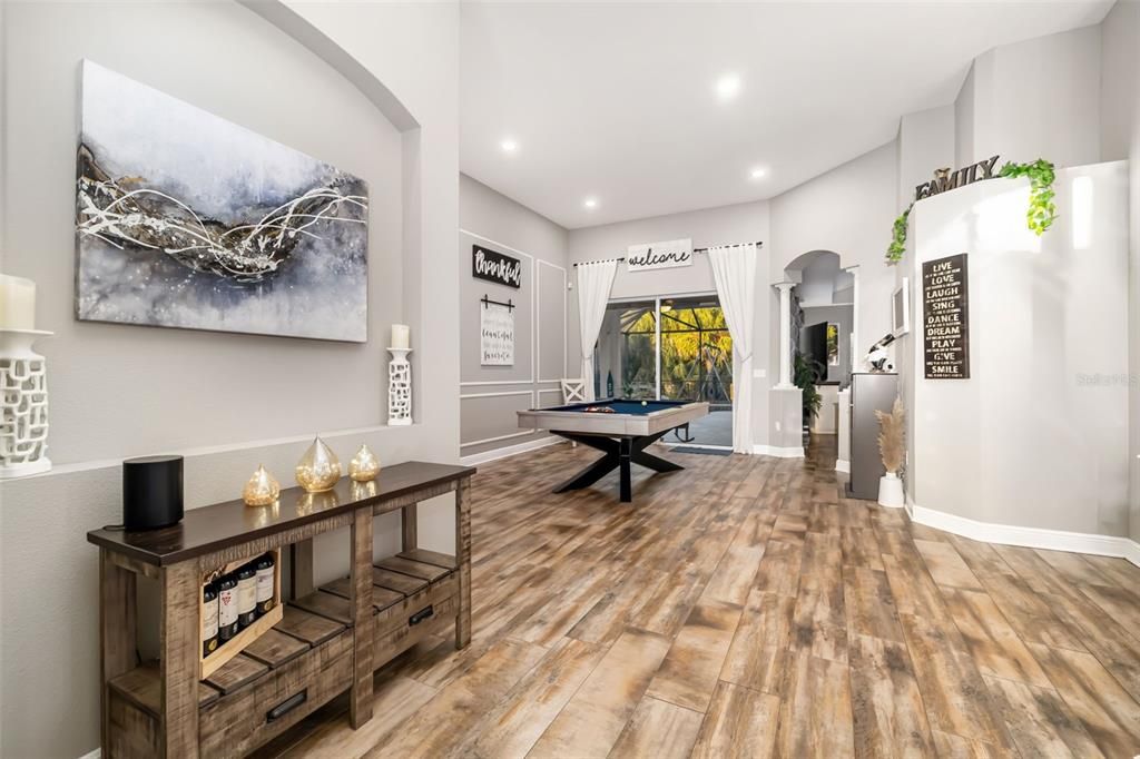 На продажу: $849,900 (4 спален, 3 ванн, 3282 Квадратных фут)