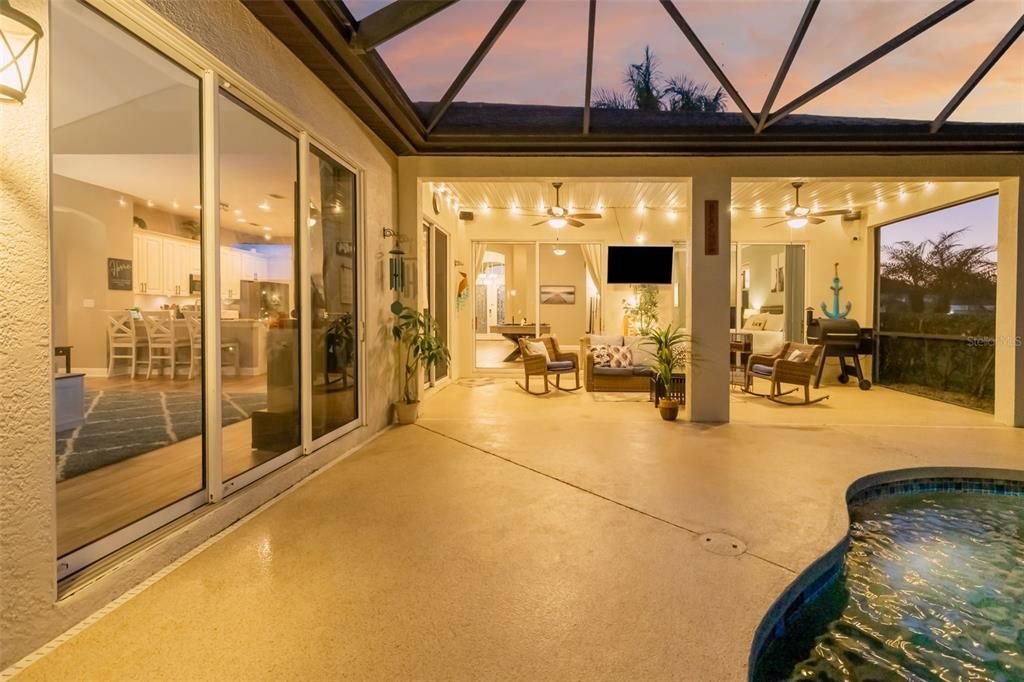 На продажу: $849,900 (4 спален, 3 ванн, 3282 Квадратных фут)