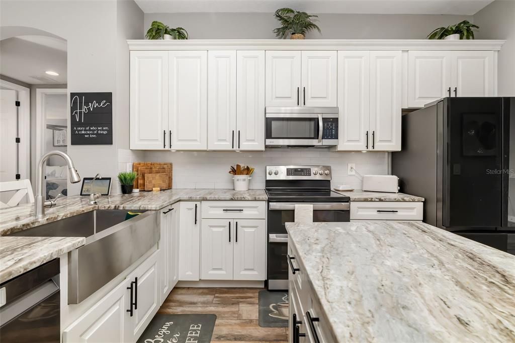 На продажу: $849,900 (4 спален, 3 ванн, 3282 Квадратных фут)