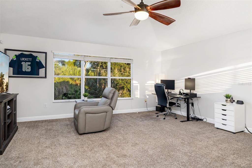 На продажу: $849,900 (4 спален, 3 ванн, 3282 Квадратных фут)