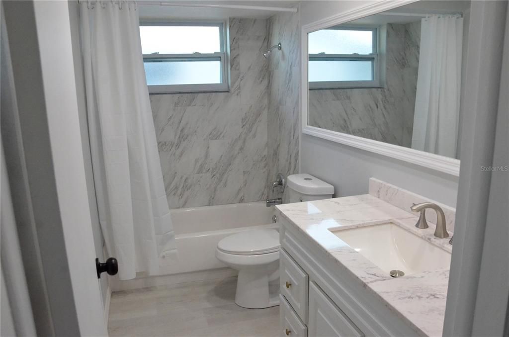 For Sale: $255,900 (2 beds, 2 baths, 1170 Square Feet)