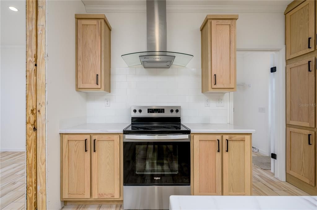 For Sale: $265,000 (3 beds, 2 baths, 1600 Square Feet)