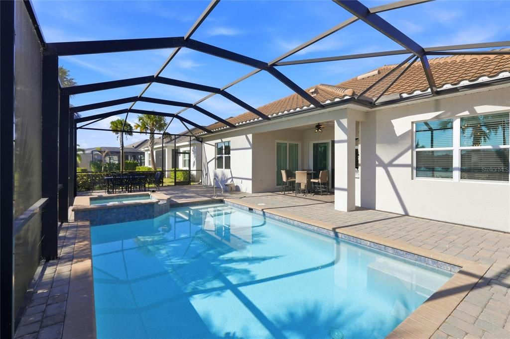 For Sale: $815,000 (3 beds, 3 baths, 2461 Square Feet)