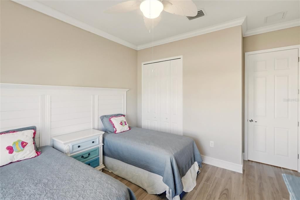 For Sale: $815,000 (3 beds, 3 baths, 2461 Square Feet)