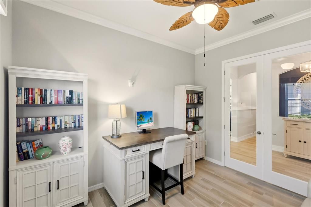 For Sale: $815,000 (3 beds, 3 baths, 2461 Square Feet)