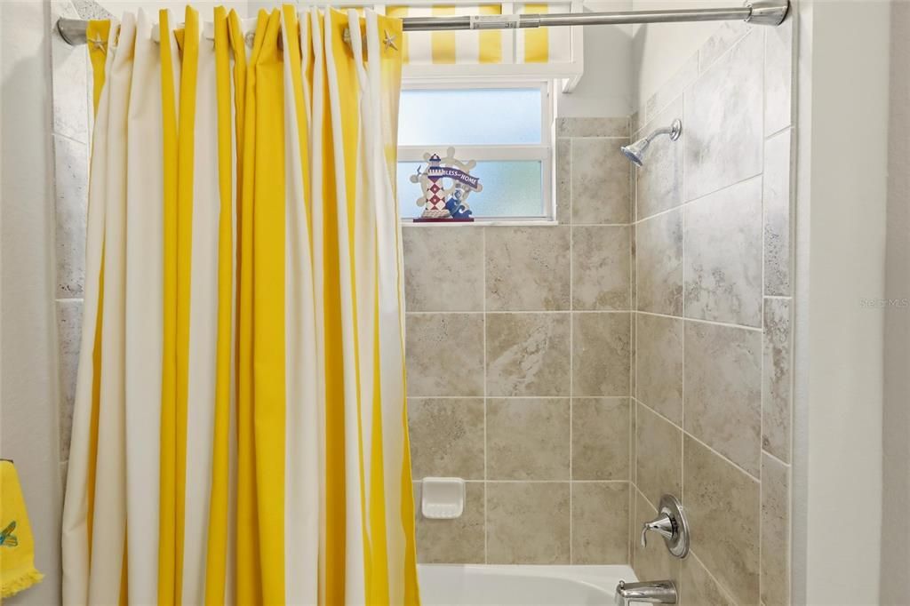 For Sale: $815,000 (3 beds, 3 baths, 2461 Square Feet)