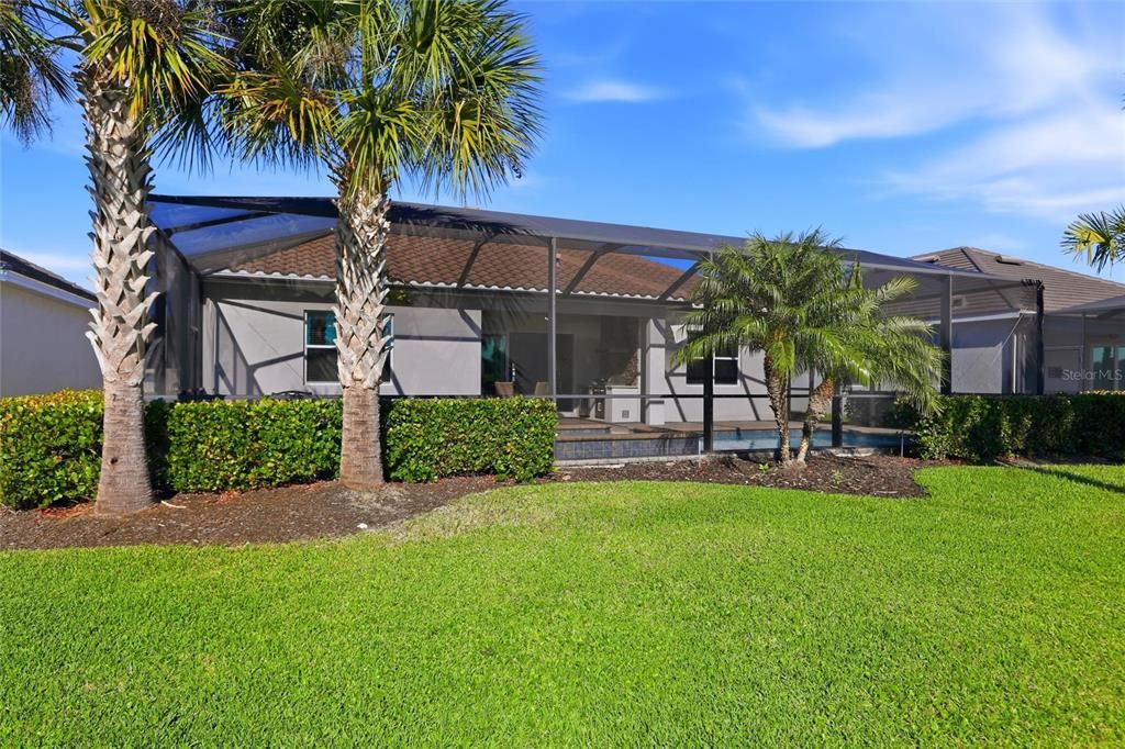 For Sale: $815,000 (3 beds, 3 baths, 2461 Square Feet)