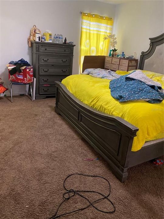 En Venta: $324,999 (4 camas, 2 baños, 1904 Pies cuadrados)