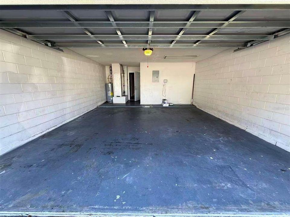 For Rent: $2,500 (4 beds, 2 baths, 1773 Square Feet)