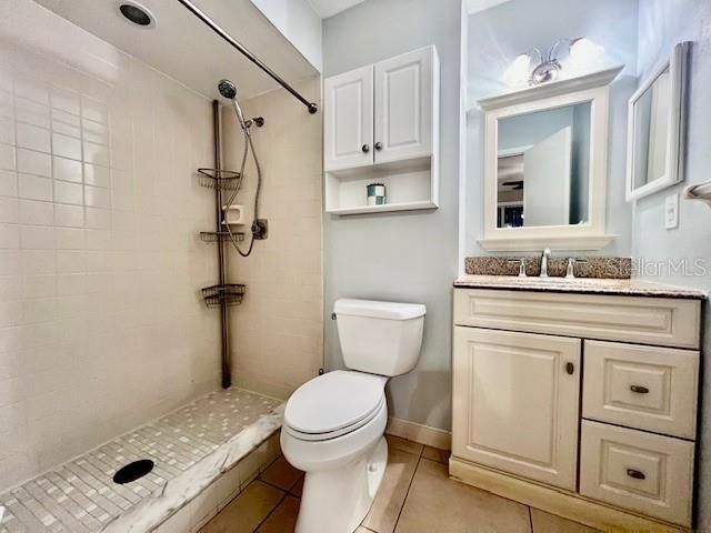 В аренду: $1,700 (2 спален, 2 ванн, 1120 Квадратных фут)