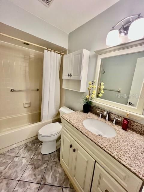 В аренду: $1,700 (2 спален, 2 ванн, 1120 Квадратных фут)