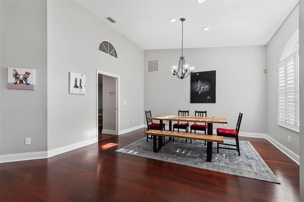 For Sale: $560,000 (4 beds, 3 baths, 2588 Square Feet)