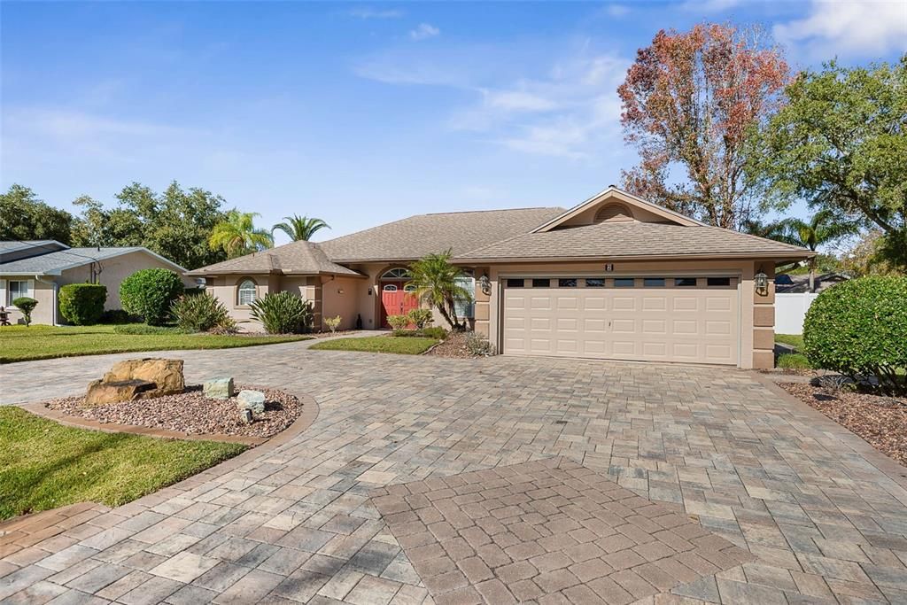 For Sale: $560,000 (4 beds, 3 baths, 2588 Square Feet)