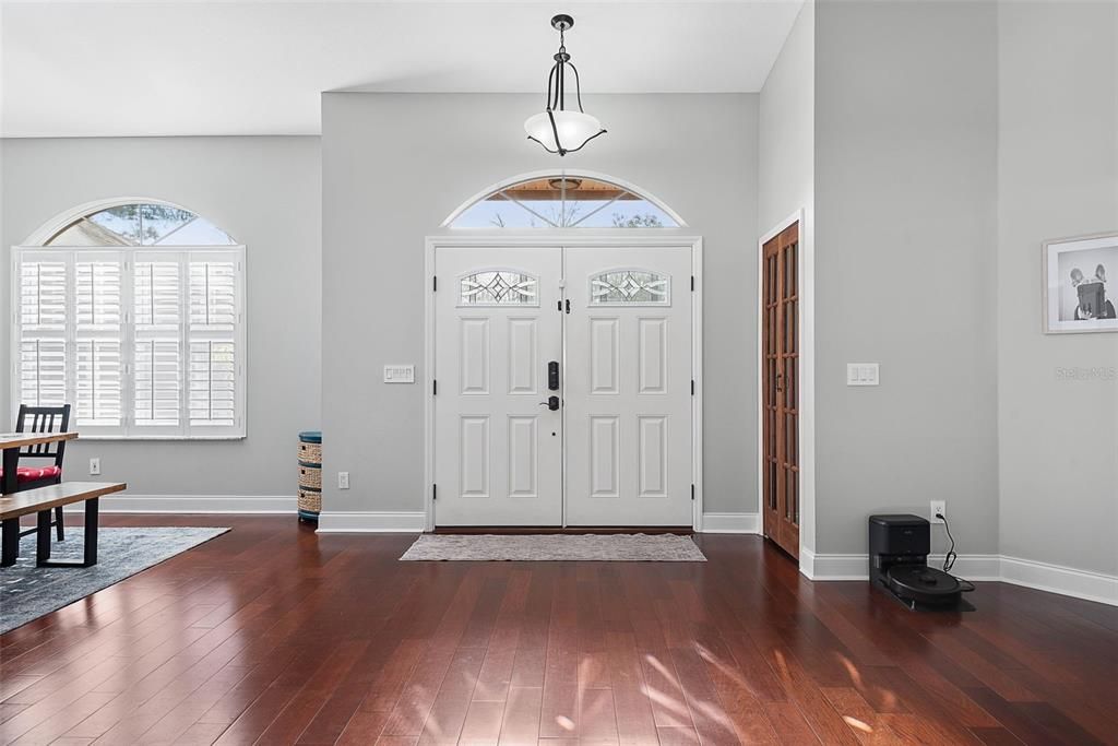 For Sale: $560,000 (4 beds, 3 baths, 2588 Square Feet)