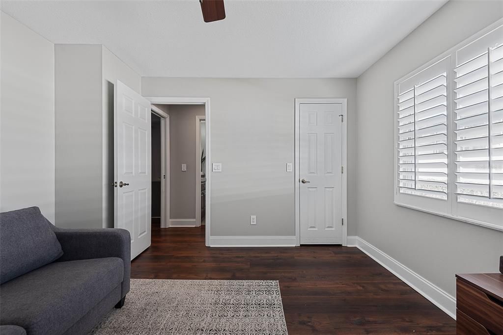 For Sale: $560,000 (4 beds, 3 baths, 2588 Square Feet)