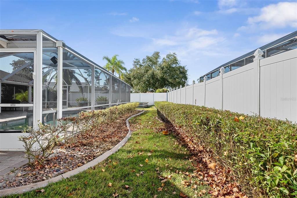 For Sale: $560,000 (4 beds, 3 baths, 2588 Square Feet)