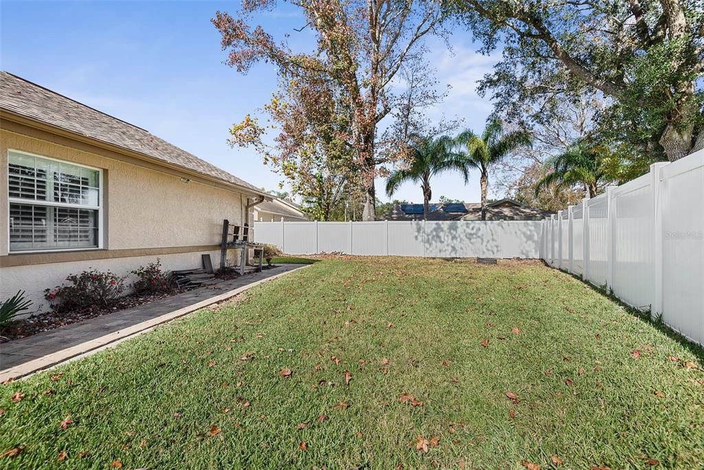 For Sale: $560,000 (4 beds, 3 baths, 2588 Square Feet)