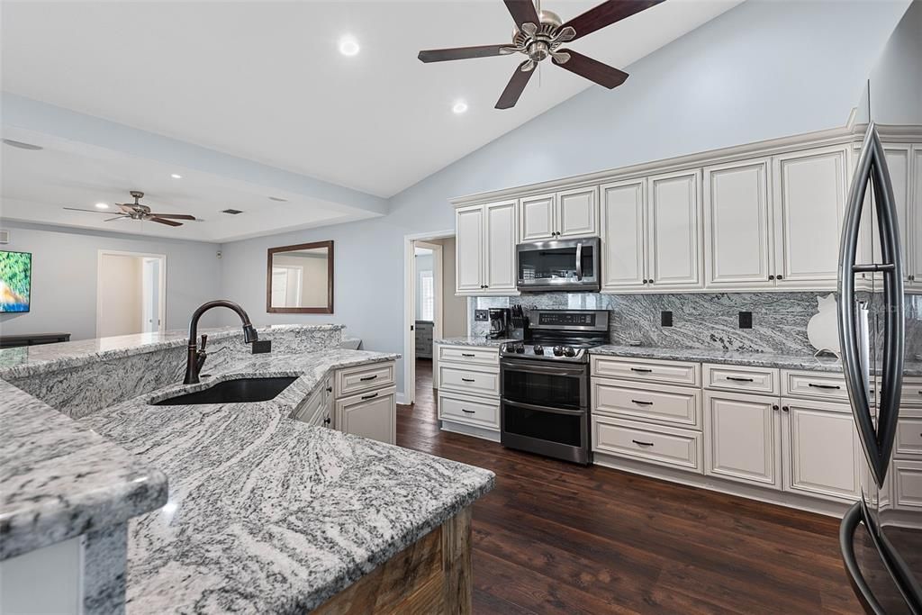 For Sale: $560,000 (4 beds, 3 baths, 2588 Square Feet)