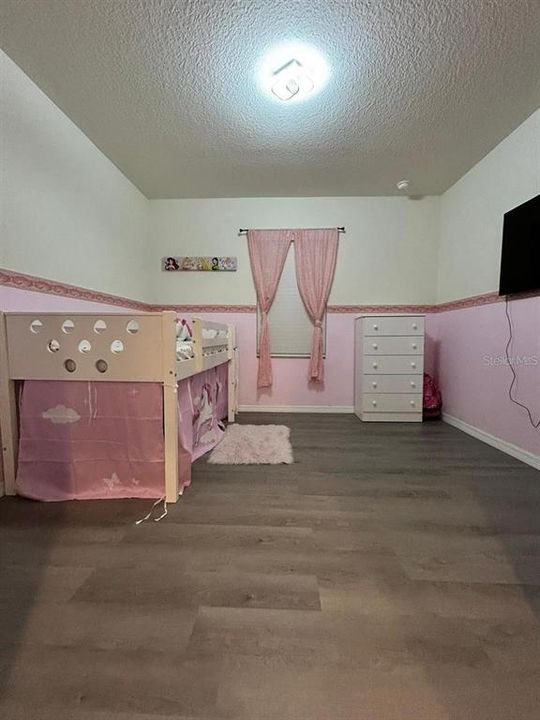 出租: $2,100 (4 贝兹, 2 浴室, 1867 平方英尺)