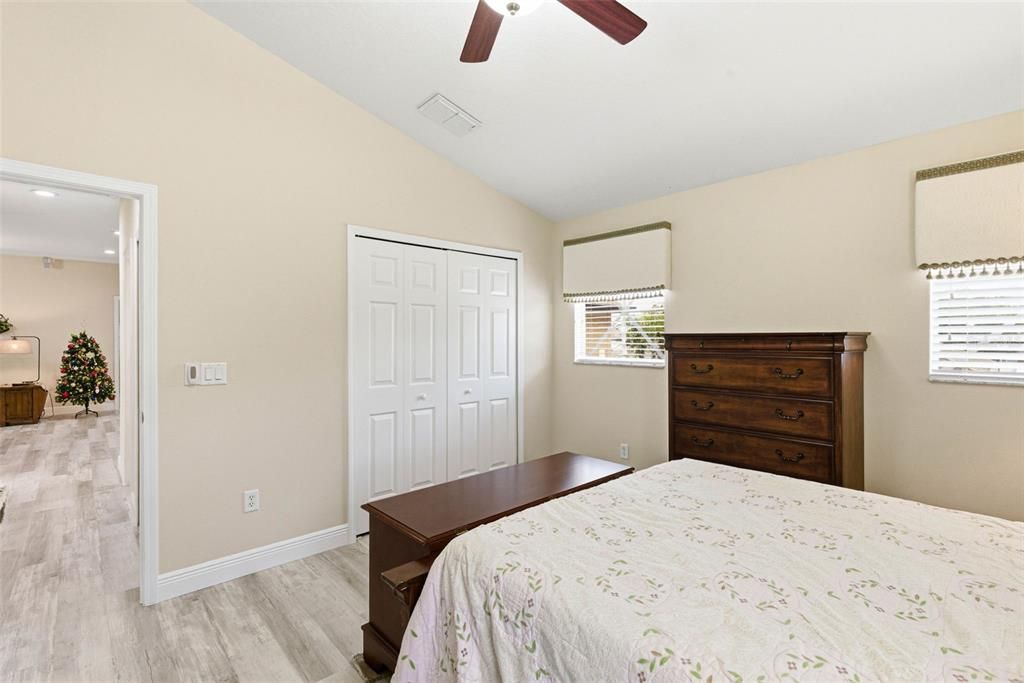 For Sale: $690,000 (4 beds, 4 baths, 3453 Square Feet)