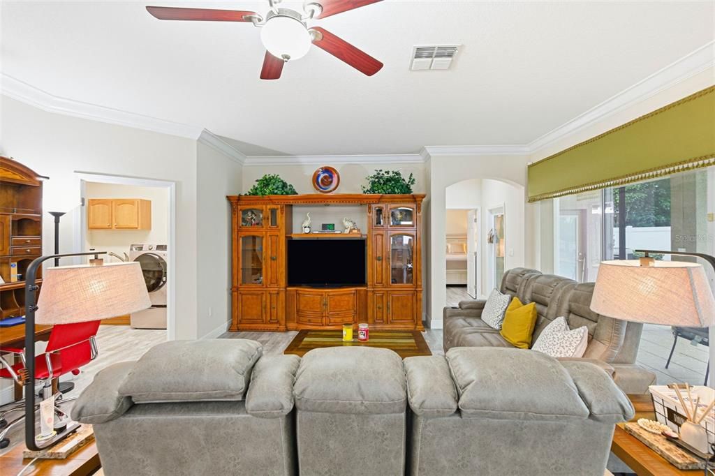 For Sale: $690,000 (4 beds, 4 baths, 3453 Square Feet)