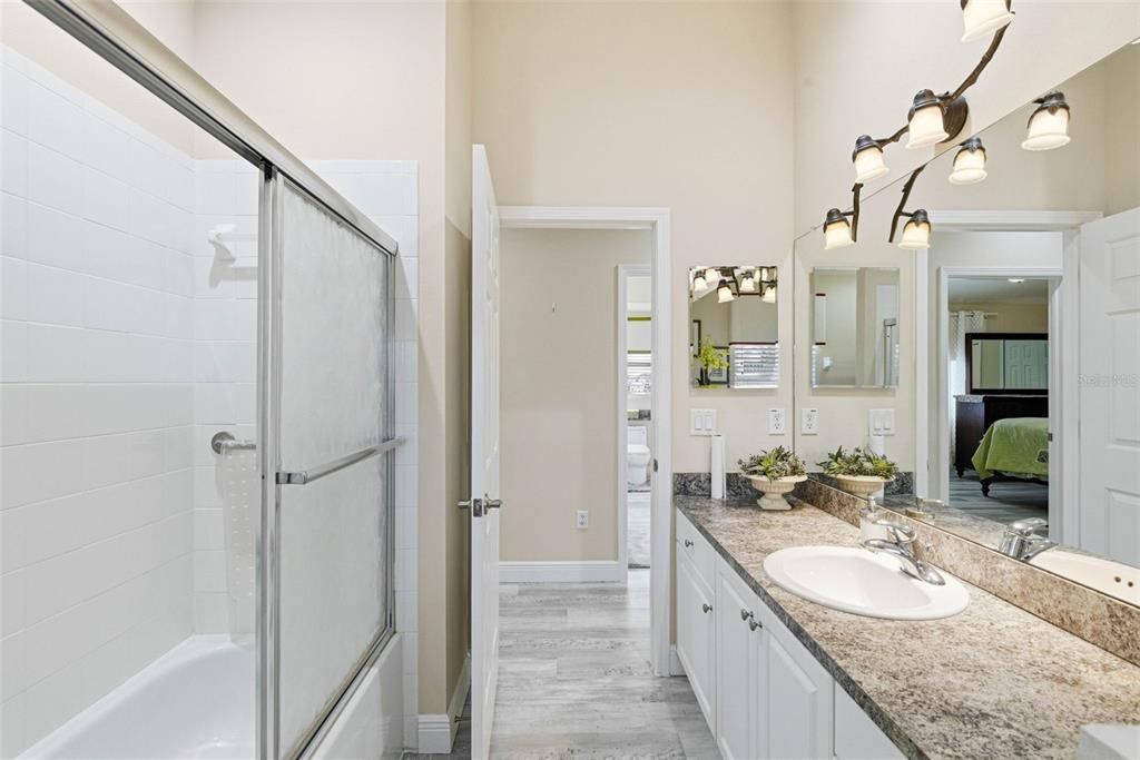 For Sale: $690,000 (4 beds, 4 baths, 3453 Square Feet)