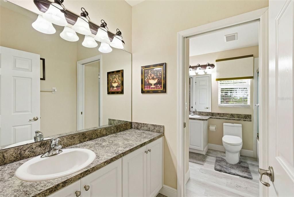 For Sale: $690,000 (4 beds, 4 baths, 3453 Square Feet)