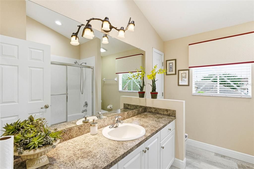 For Sale: $690,000 (4 beds, 4 baths, 3453 Square Feet)