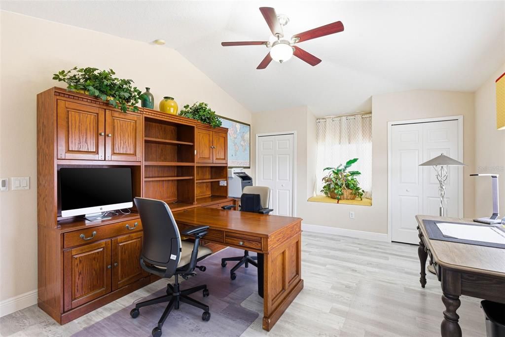 For Sale: $690,000 (4 beds, 4 baths, 3453 Square Feet)