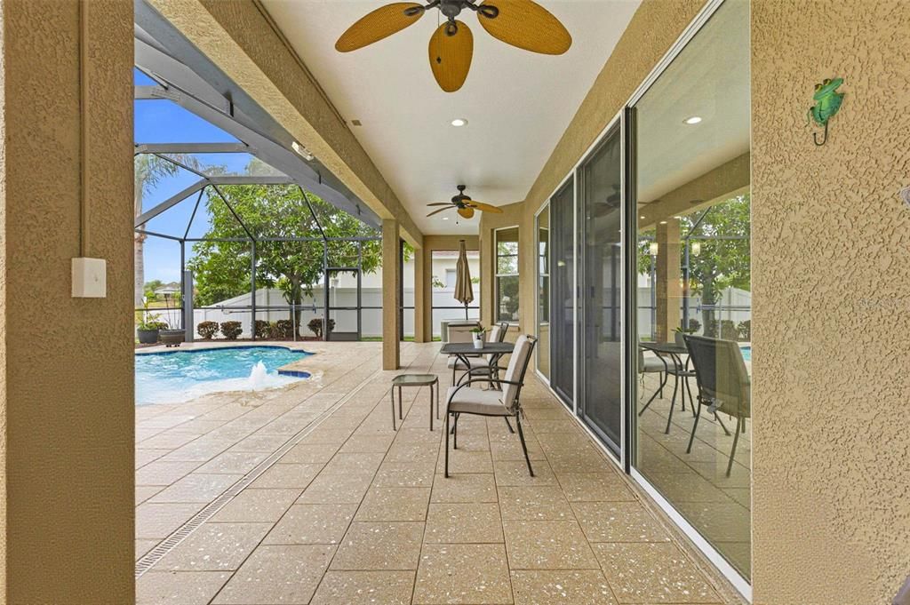 For Sale: $690,000 (4 beds, 4 baths, 3453 Square Feet)