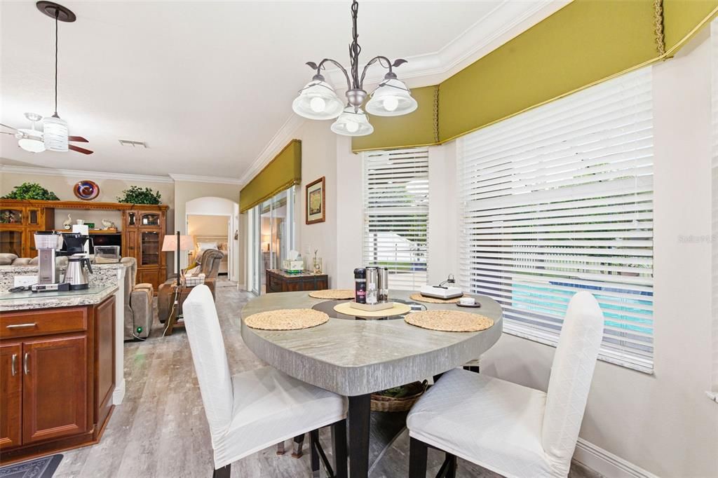 For Sale: $690,000 (4 beds, 4 baths, 3453 Square Feet)