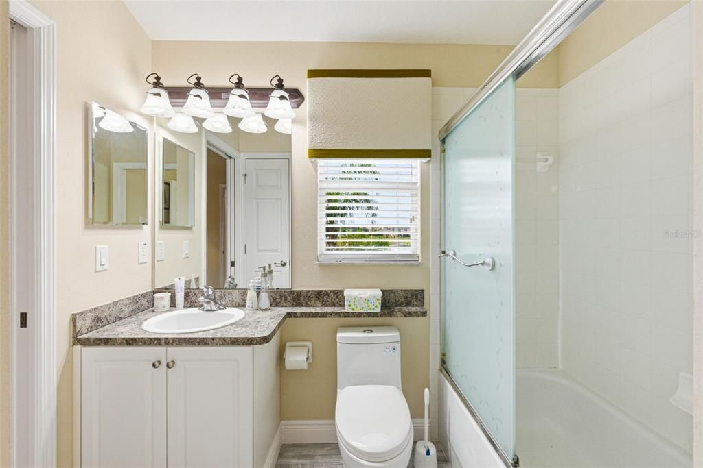 For Sale: $690,000 (4 beds, 4 baths, 3453 Square Feet)