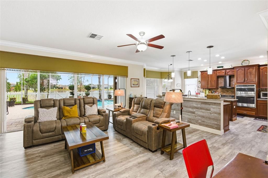 For Sale: $690,000 (4 beds, 4 baths, 3453 Square Feet)