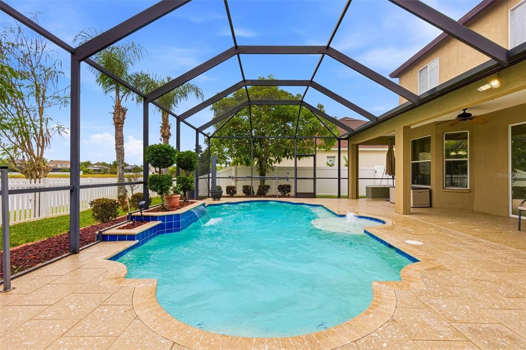 For Sale: $690,000 (4 beds, 4 baths, 3453 Square Feet)