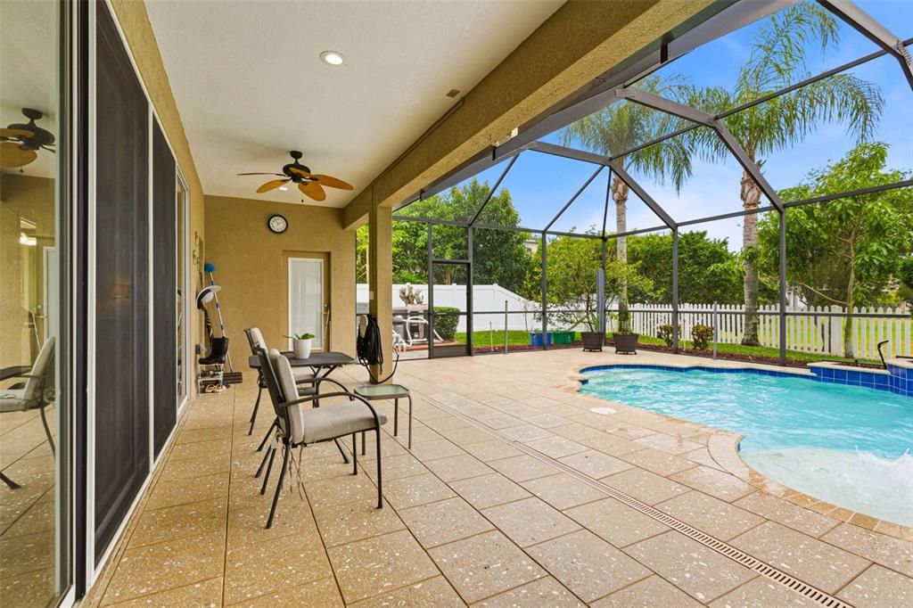 For Sale: $690,000 (4 beds, 4 baths, 3453 Square Feet)