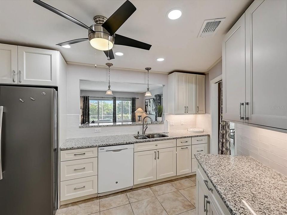 出租: $6,000 (2 贝兹, 2 浴室, 1867 平方英尺)