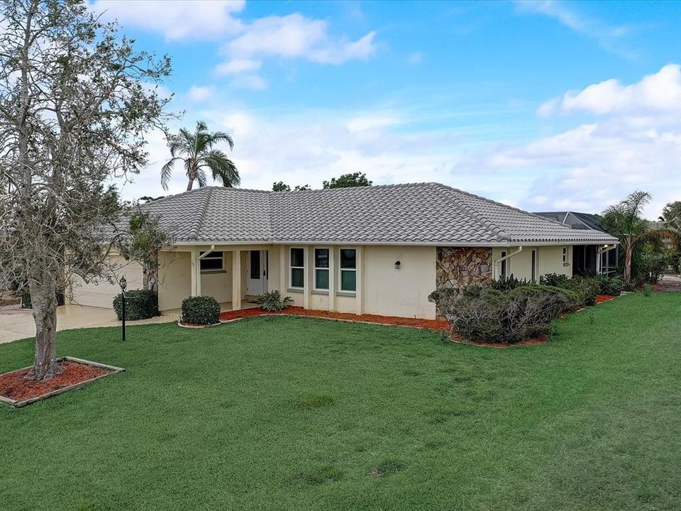 出租: $6,000 (2 贝兹, 2 浴室, 1867 平方英尺)