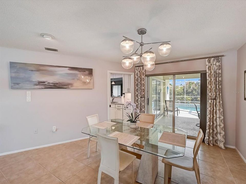 出租: $6,000 (2 贝兹, 2 浴室, 1867 平方英尺)