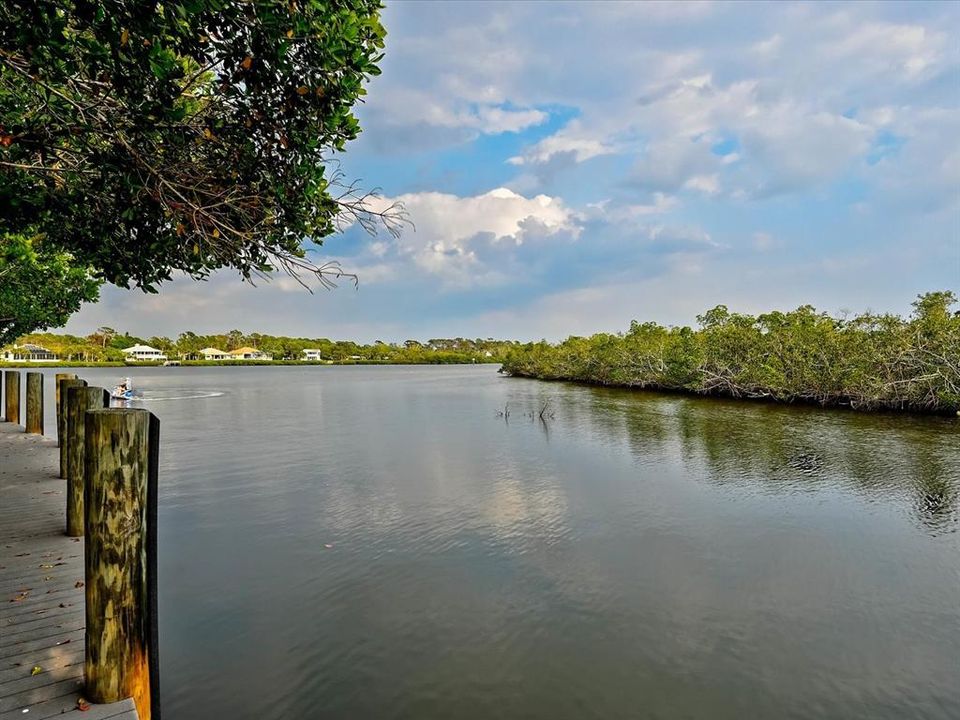 出租: $6,000 (2 贝兹, 2 浴室, 1867 平方英尺)