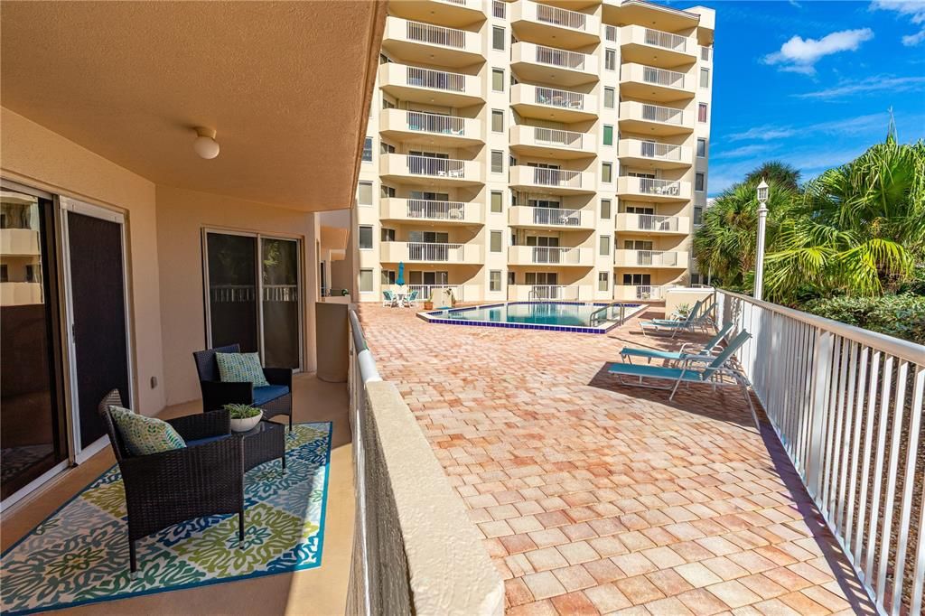 На продажу: $259,000 (2 спален, 2 ванн, 1400 Квадратных фут)