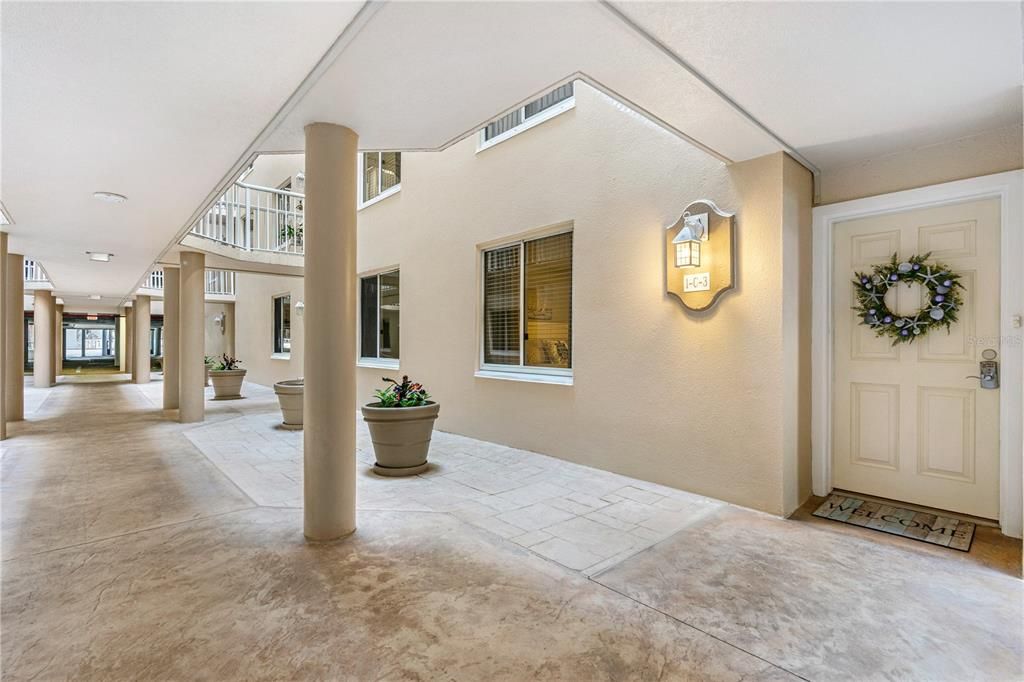 На продажу: $259,000 (2 спален, 2 ванн, 1400 Квадратных фут)