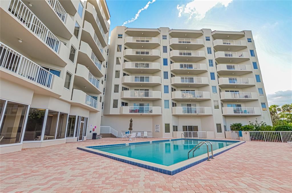 На продажу: $259,000 (2 спален, 2 ванн, 1400 Квадратных фут)