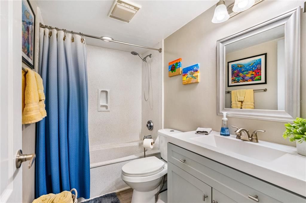 На продажу: $259,000 (2 спален, 2 ванн, 1400 Квадратных фут)